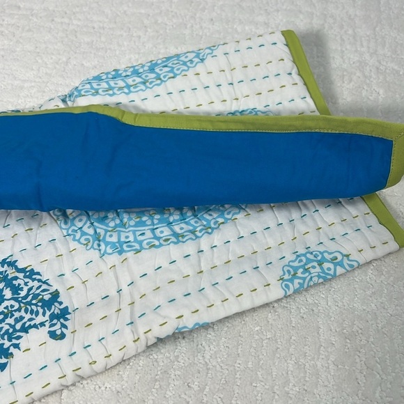 New! Studio D Euro Shams lot of 2 blue white turquoise and lime green - Picture 7 of 8